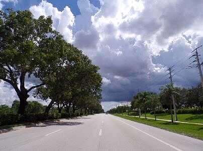1St, PEMBROKE PINES, FL 33027