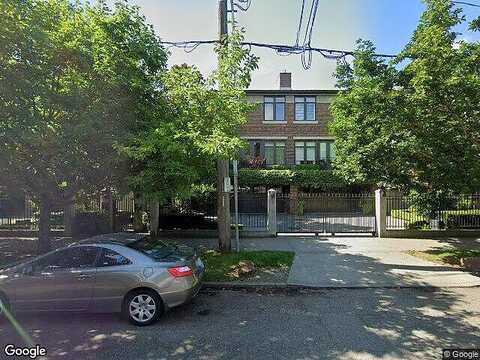 Harvard, SEATTLE, WA 98102