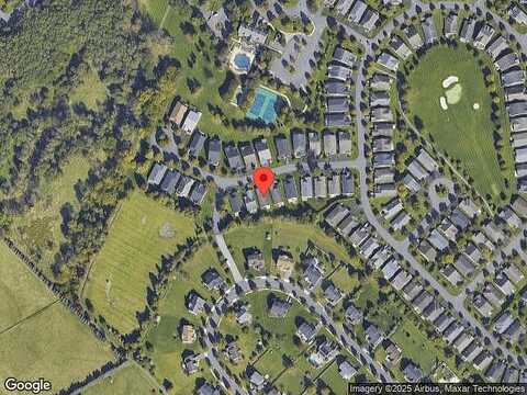 Queenscourt, MACUNGIE, PA 18062