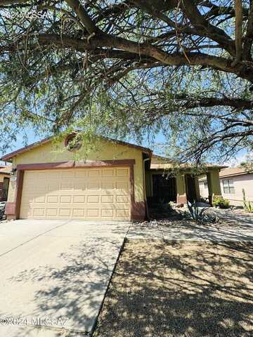 Rose Nicole, TUCSON, AZ 85746