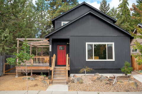 Kobe, BEND, OR 97702