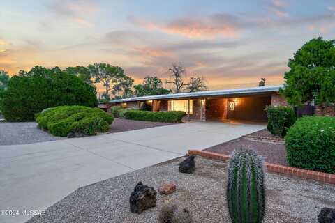 Baker, TUCSON, AZ 85711