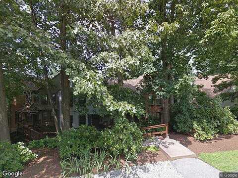 Lovell, HUMMELSTOWN, PA 17036