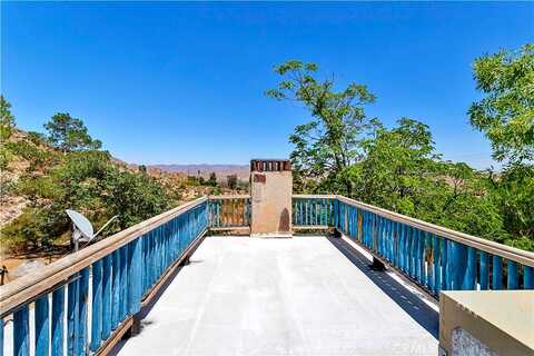 Oak, MORONGO VALLEY, CA 92256