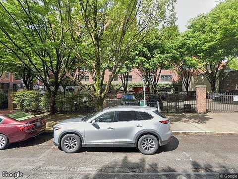 13Th, PORTLAND, OR 97209