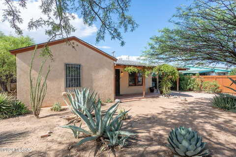 Montecito, TUCSON, AZ 85711