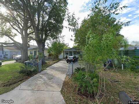 24Th, SAINT PETERSBURG, FL 33713