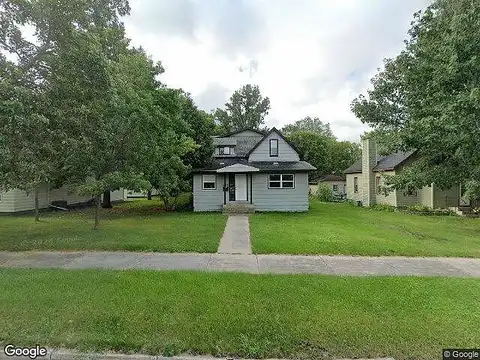 Oak, DETROIT LAKES, MN 56501