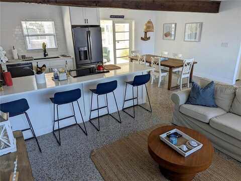45Th, ST PETE BEACH, FL 33706