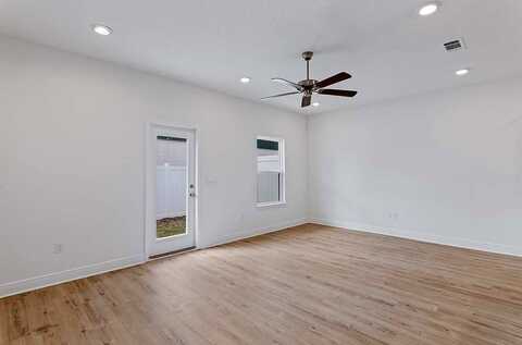 Redbird, DESTIN, FL 32541