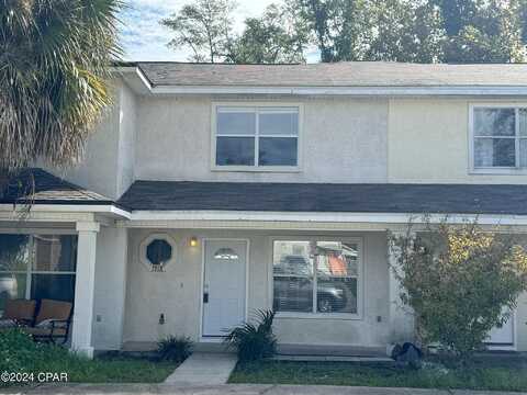 Karly, PANAMA CITY, FL 32405