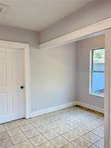 38Th, SAINT PETERSBURG, FL 33711