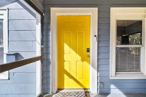 38Th, SAINT PETERSBURG, FL 33711