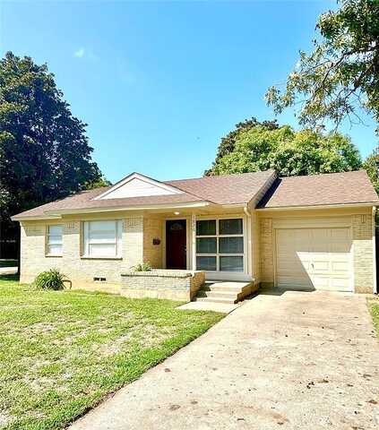 Donna, ARLINGTON, TX 76013