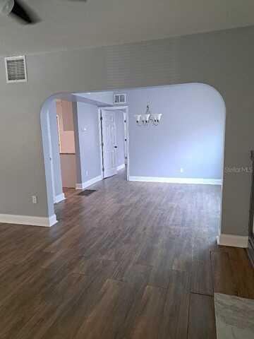 14Th, SAINT PETERSBURG, FL 33705