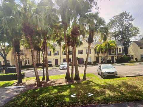 Old Englishtown, WELLINGTON, FL 33414