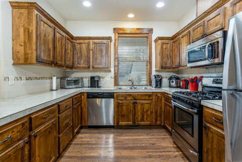 Shane, BEND, OR 97701
