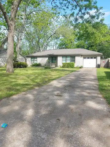 Meadowbrook, LAKE JACKSON, TX 77566