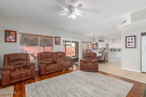 Los Arboles, TEMPE, AZ 85284