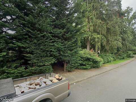 124Th, KIRKLAND, WA 98034