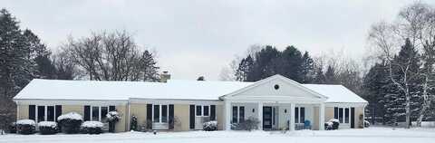 Tara, HARTFORD, WI 53027