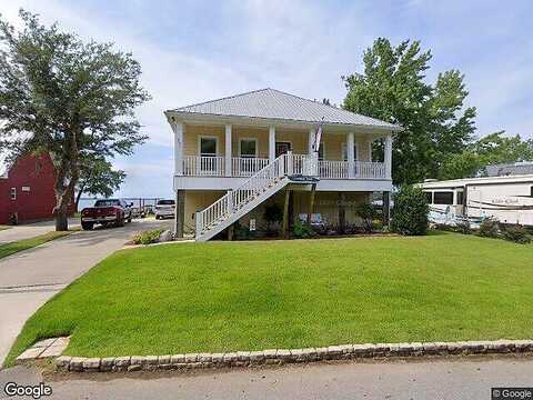 Petersen Point, MILTON, FL 32583