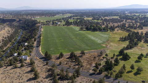 Mcvey, REDMOND, OR 97756