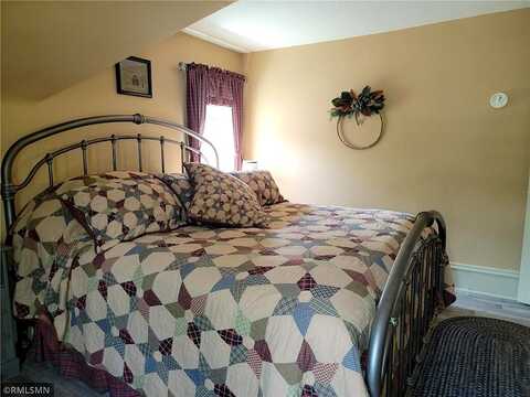 Myrtle, BROWERVILLE, MN 56438