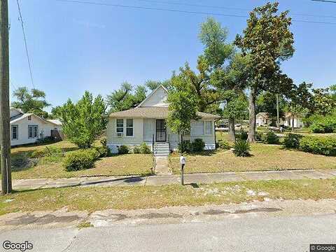 1St, PANAMA CITY, FL 32401