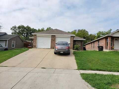 Loraine, FORT WORTH, TX 76106