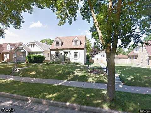 79Th, MILWAUKEE, WI 53219
