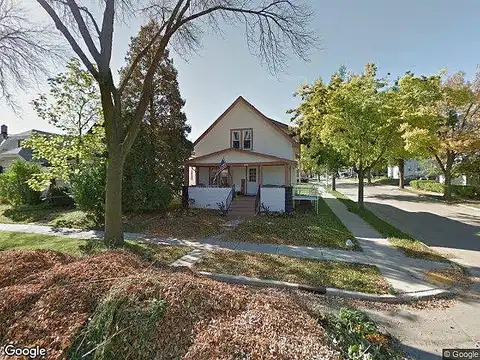 70Th, MILWAUKEE, WI 53219