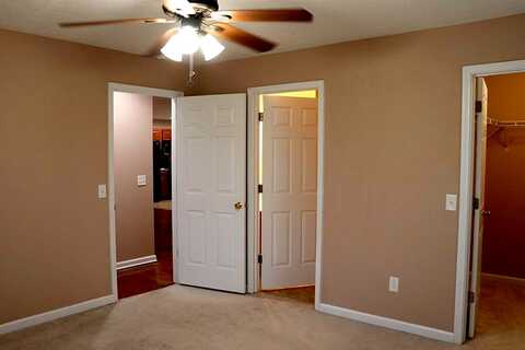 Lariat, ABINGDON, VA 24210