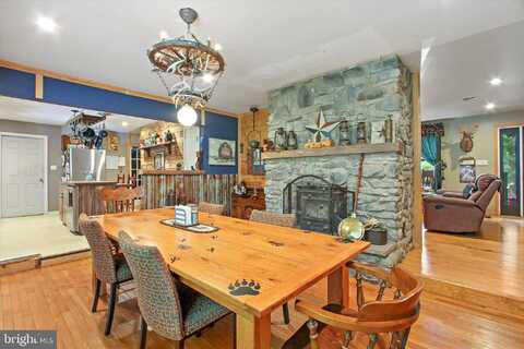 Yates, MOUNT HOLLY SPRINGS, PA 17065