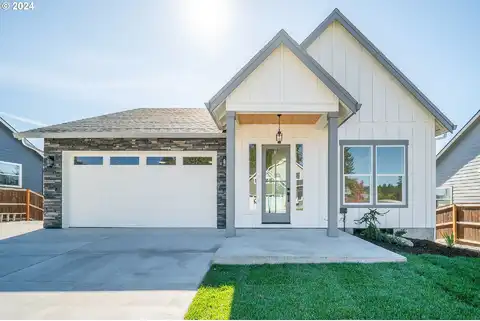 10Th, LA CENTER, WA 98629
