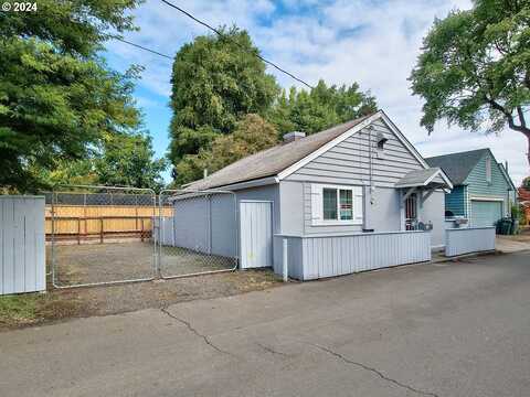 Dewdrop, HILLSBORO, OR 97124