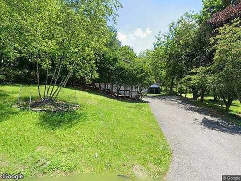 Daisy, LEHIGHTON, PA 18235