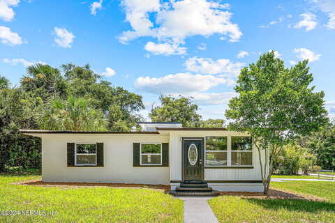 19Th, PALATKA, FL 32177