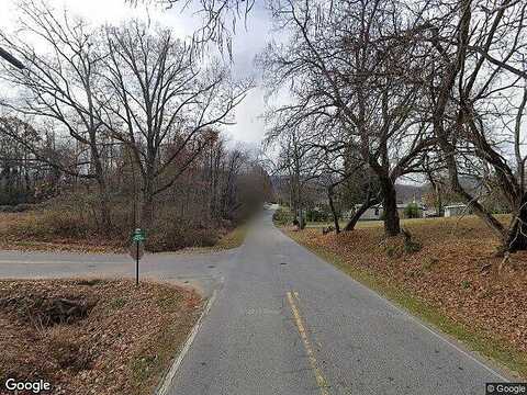 Bell, HIAWASSEE, GA 30546