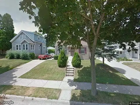 91St, MILWAUKEE, WI 53227