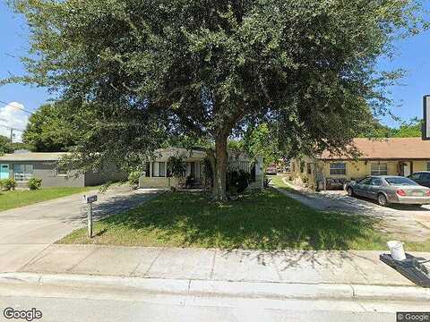 Avenue, FORT PIERCE, FL 34950