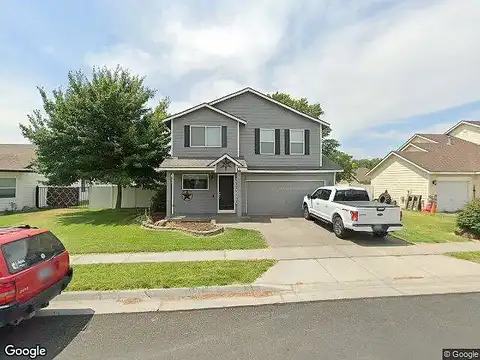 11Th, HERMISTON, OR 97838