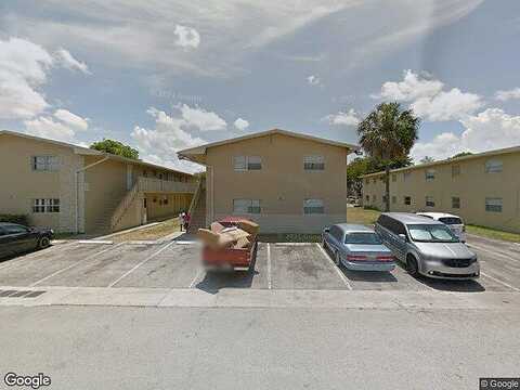 74Th, NORTH LAUDERDALE, FL 33068