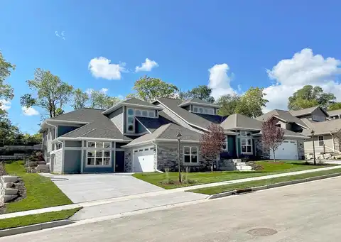 Hawthorn Hill, WAUKESHA, WI 53188