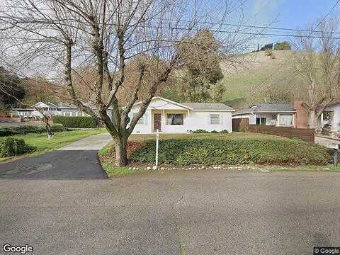 Vine, PASO ROBLES, CA 93446