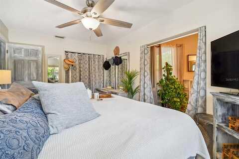 Trade Winds, DUNEDIN, FL 34698
