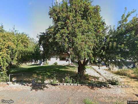 16Th, THE DALLES, OR 97058