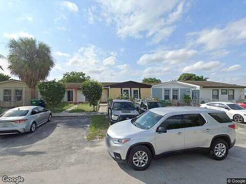 40Th Circle, MIAMI GARDENS, FL 33055