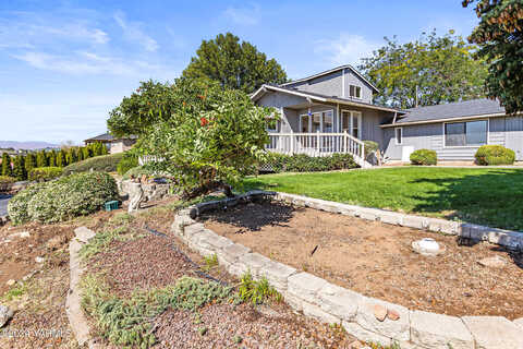 101St, YAKIMA, WA 98908