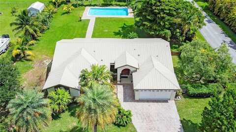 17Th, HOMESTEAD, FL 33030